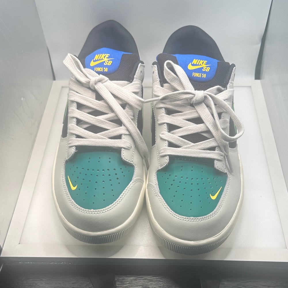 Nike Kids Sneakers in Teal, White, and Blue